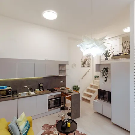 Moonlight * Budapest